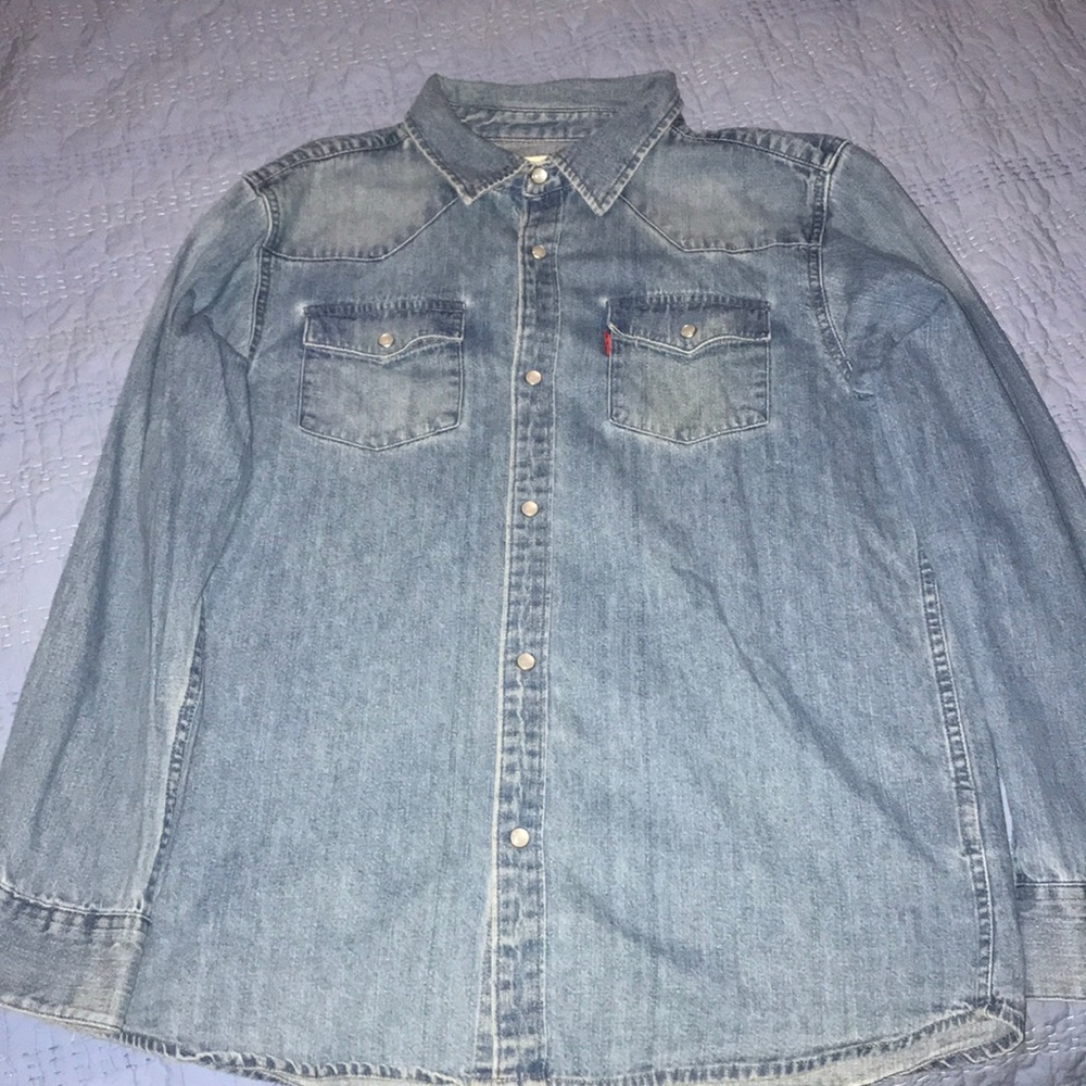 Levi’s boys XL Jean shirt ( button up)